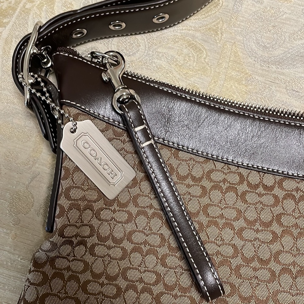 COACH HANDBAG - Picture 12 of 12